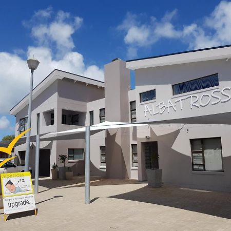 Albatross Guesthouse 兰格班 外观 照片