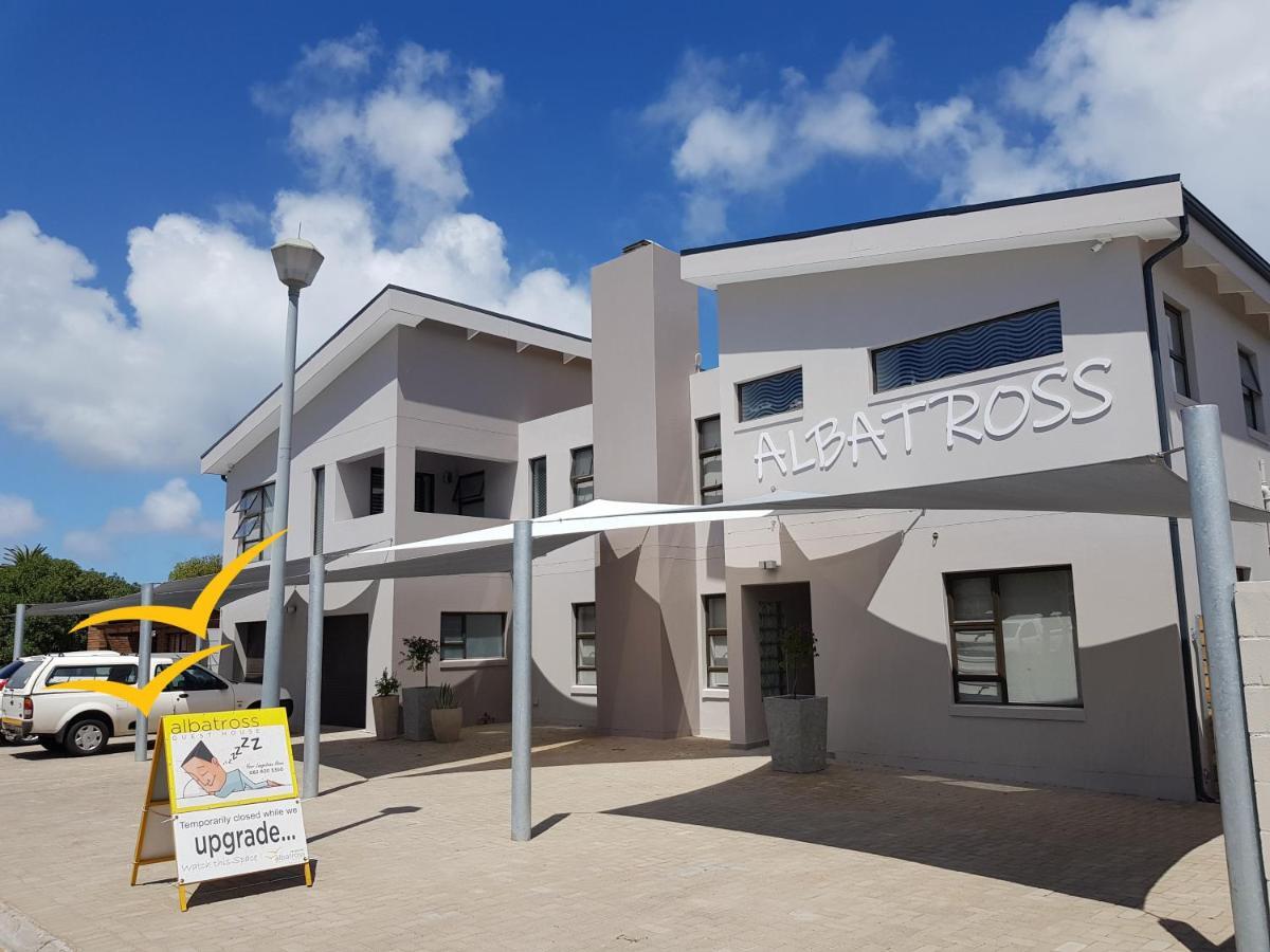 Albatross Guesthouse 兰格班 外观 照片