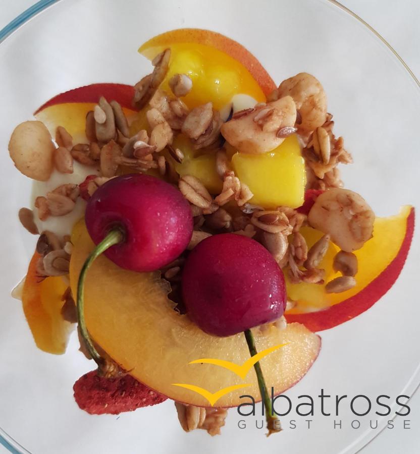 Albatross Guesthouse 兰格班 外观 照片