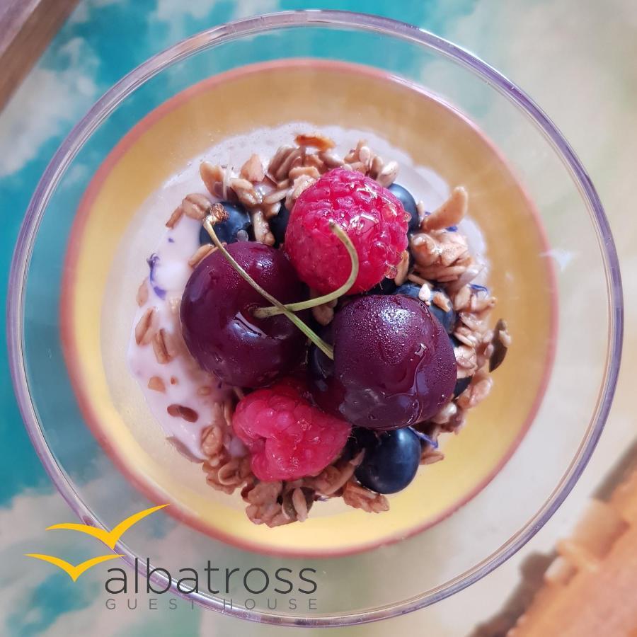 Albatross Guesthouse 兰格班 外观 照片